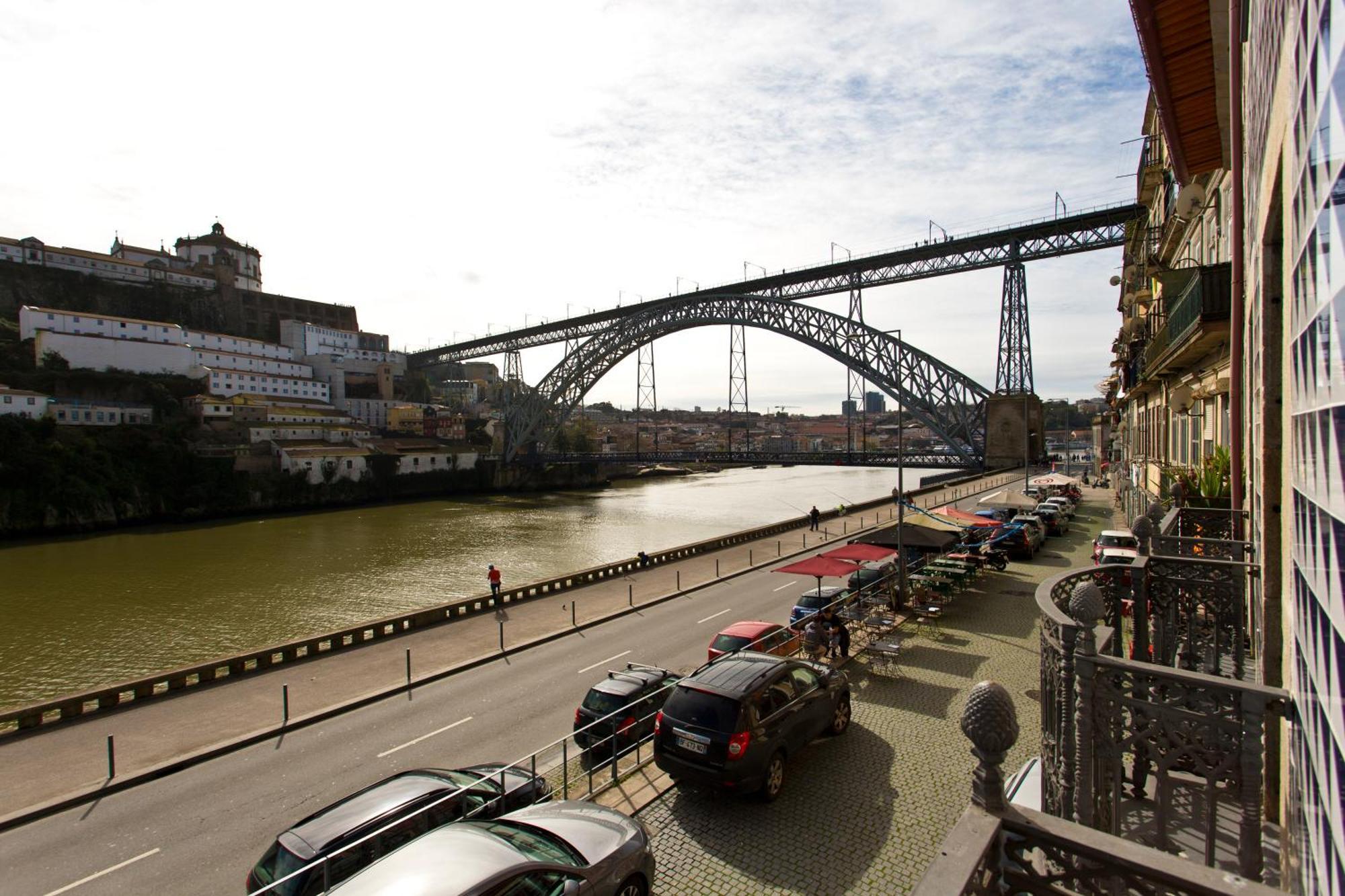 Rva - Gustave Eiffel Apartments Porto Buitenkant foto